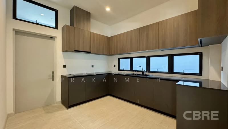 CONNOISSEUR Phatthanakan, Bangkok, Soi Phatthanakan 32, Suan Luang, Bangkok, 5 Bedrooms, 952 sqm, Single Detached House For Sale, by Lalisorn Prakanmeth, 500423138 - DDproperty.com