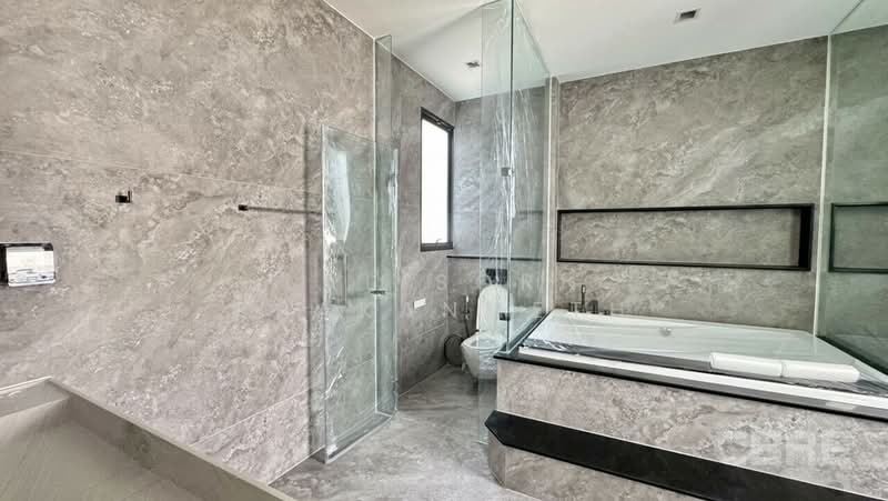 CONNOISSEUR Phatthanakan, Bangkok, Soi Phatthanakan 32, Suan Luang, Bangkok, 5 Bedrooms, 952 sqm, Single Detached House For Sale, by Lalisorn Prakanmeth, 500423138 - DDproperty.com