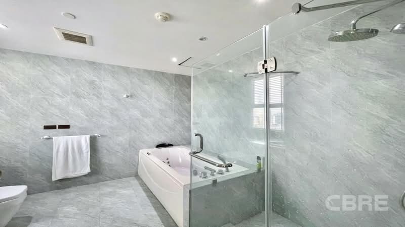 Ideal 24, Bangkok, 85 Sukhumvit 24 Alley, Khong Tan, Khlong Toei, Bangkok, 4 Bedrooms, 330 sqm, Condo For Sale, by Paveenee Chaisriha, 500423167 - DDproperty.com