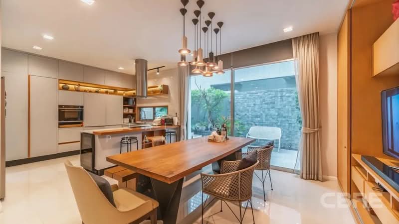 Private Nirvana Residence North-East, Bangkok, Soi Yothin Phatthana 11 Yak 7, Khlong Chan, Bang Kapi, Bangkok, 3 Bedrooms, 430 sqm, Single Detached House For Sale, by Lalisorn Prakanmeth, 500423185 - DDproperty.com
