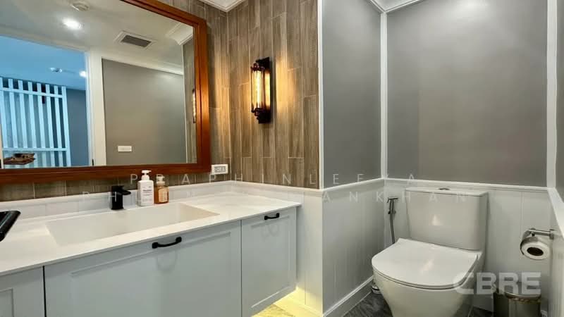 Athenee Residence, Bangkok, 65 Witthayu Road, Lumphini, Pathum Wan, Bangkok, 3 Bedrooms, 196 sqm, Condo For Sale, by Praphinleeya Phuengkhuankhan, 500423222 - DDproperty.com