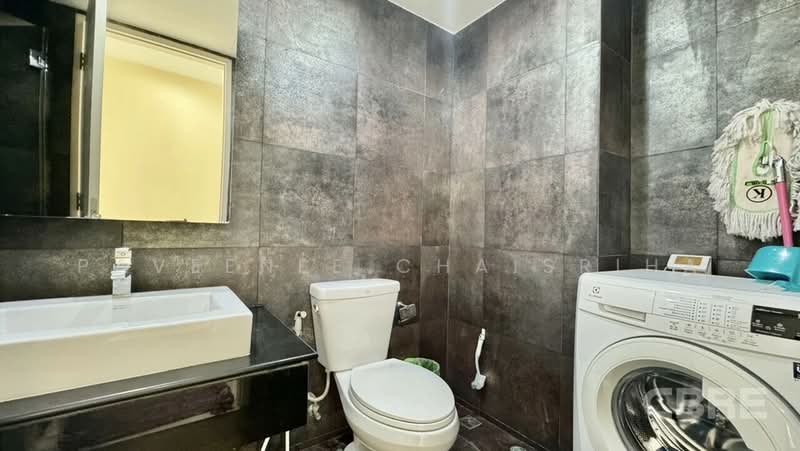 Voque Sukhumvit 16, Bangkok, Soi Sukhumvit 16, Khlong Toei, Bangkok, 2 Bedrooms, 70 sqm, Condo For Sale, by Paveenee Chaisriha, 500423244 - DDproperty.com