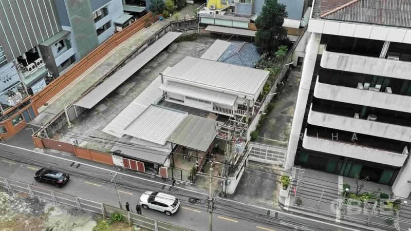 Single House on Sukhumvit 42, กรุงเทพ, พระโขนง, คลองเตย, กรุงเทพ, 200 ตร.ม., บ้านเดี่ยว ขาย, โดย Paveenee Chaisriha, 500423264 - DDproperty.com