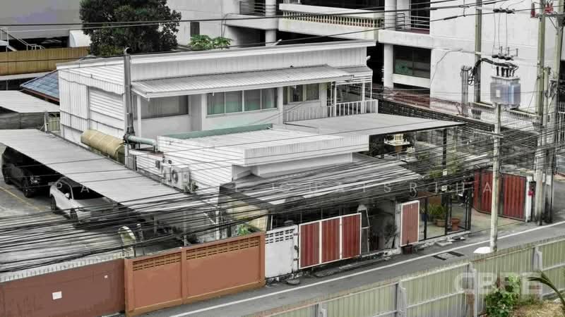 Single House on Sukhumvit 42, กรุงเทพ, พระโขนง, คลองเตย, กรุงเทพ, 200 ตร.ม., บ้านเดี่ยว ขาย, โดย Paveenee Chaisriha, 500423264 - DDproperty.com