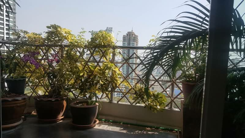 D.S. Tower 1 Sukhumvit 33, Bangkok, Soi Phrom Chit, Khlong Tan Nua, Watthana, Bangkok, 2 Bedrooms, 250 sqm, Condo For Rent, by Pasupit Ditbanjong, 500423277 - DDproperty.com
