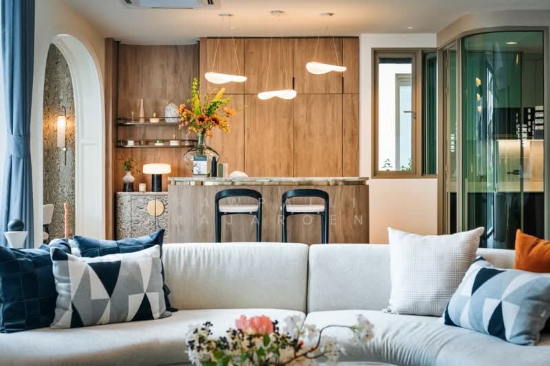 Crescenton Pinklao, Bangkok, Bang Bamru, Bang Phlat, Bangkok, 4 Bedrooms, 448 sqm, Single Detached House For Sale, by Prawpailin Majaroen, 500423362 - DDproperty.com
