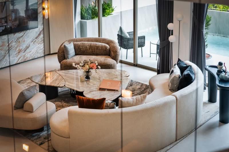 Crescenton Pinklao, Bangkok, Bang Bamru, Bang Phlat, Bangkok, 4 Bedrooms, 448 sqm, Single Detached House For Sale, by Prawpailin Majaroen, 500423362 - DDproperty.com
