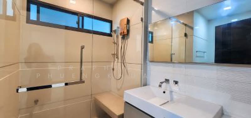 Ladawan Rattanathibet, Nonthaburi, Rattanathibet Road, Bang Rak Noi, Muang Nonthaburi, Nonthaburi, 4 Bedrooms, 398 sqm, Single Detached House For Sale, by Praphinleeya Phuengkhuankhan, 500423375 - DDproperty.com