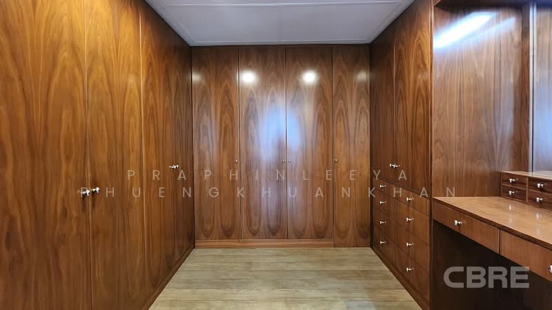 Somkid Gardens, Bangkok, Ploenchit, Lumphini, Pathum Wan, Bangkok, 2 Bedrooms, 211 sqm, Condo For Sale, by Rusada Purintarapiban, 500423400 - DDproperty.com
