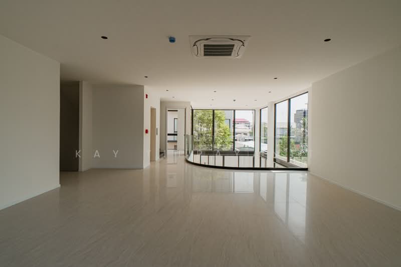 Posh Eastville, Bangkok, ซอย นาคนิวาส 18, Lat Phrao, Bangkok, 3 Bedrooms, 588 sqm, Townhouse For Sale, by Kay Tippayanet, 500423537 - DDproperty.com