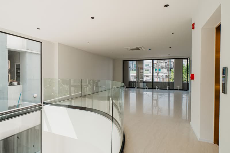 Posh Eastville, Bangkok, ซอย นาคนิวาส 18, Lat Phrao, Bangkok, 3 Bedrooms, 588 sqm, Townhouse For Sale, by Kay Tippayanet, 500423537 - DDproperty.com