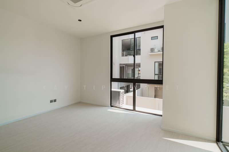 Posh Eastville, Bangkok, ซอย นาคนิวาส 18, Lat Phrao, Bangkok, 3 Bedrooms, 588 sqm, Townhouse For Sale, by Kay Tippayanet, 500423537 - DDproperty.com