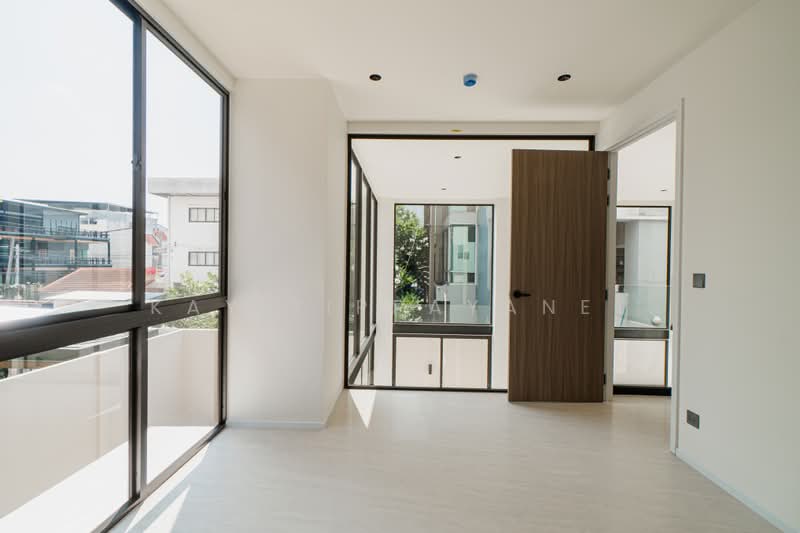 Posh Eastville, กรุงเทพ, ซอย นาคนิวาส 18, ลาดพร้าว, กรุงเทพ, 588 ตร.ม., ทาวน์เฮ้าส์ ขาย, โดย Kay Tippayanet, 500423537 - DDproperty.com