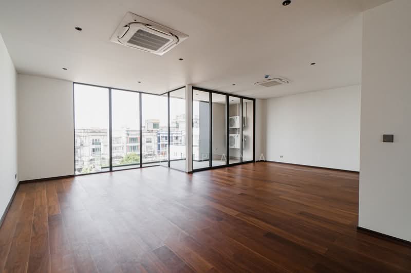 Posh Eastville, Bangkok, ซอย นาคนิวาส 18, Lat Phrao, Bangkok, 3 Bedrooms, 588 sqm, Townhouse For Sale, by Kay Tippayanet, 500423537 - DDproperty.com