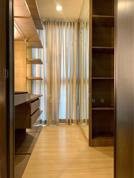 Sky Walk Residences, Bangkok, 1599 Sukhumvit Road, Phra Kanong Nua, Watthana, Bangkok, 1 Bedroom, 52 sqm, Condo For Rent, by Pasupit Ditbanjong, 500423544 - DDproperty.com