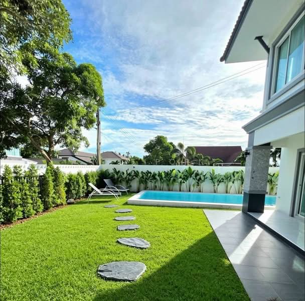5-BR Villa, Chon Buri (Pattaya), Nong Pru, Bang Lamung (Pattaya), Chon Buri (Pattaya), 5 Bedrooms, 400 sqm, Villa For Sale, by Thitiporn Pawikham, 500423594 - DDproperty.com