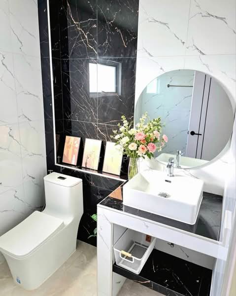 5-BR Villa, Chon Buri (Pattaya), Nong Pru, Bang Lamung (Pattaya), Chon Buri (Pattaya), 5 Bedrooms, 400 sqm, Villa For Sale, by Thitiporn Pawikham, 500423594 - DDproperty.com