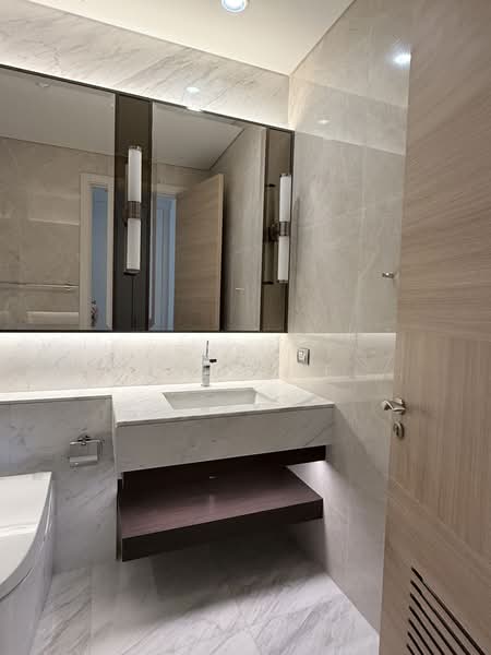 Sindhorn Residence, Bangkok, 54 Soi Ton Son, Lumphini, Pathum Wan, Bangkok, 1 Bedroom, 74 sqm, Condo For Rent, by Pensasi Ongphichetmetha, 500423600 - DDproperty.com