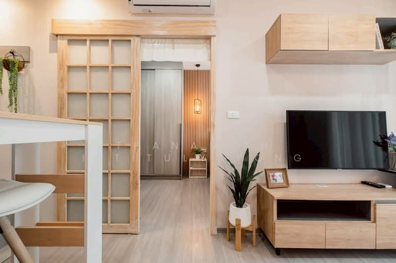 The Base Phetchaburi-Thonglor, Bangkok, Phetchaburi Rd, Bang Kapi, Huai Khwang, Bangkok, 1 Bedroom, 34 sqm, Condo For Rent, by Thananith Ittitulyapong, 500423644 - DDproperty.com