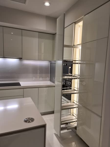 Vittorio 39, Bangkok, 8 Sukhumvit, Khlong Tan Nua, Watthana, Bangkok, 2 Bedrooms, 127 sqm, Condo For Rent, by Pasupit Ditbanjong, 500423647 - DDproperty.com