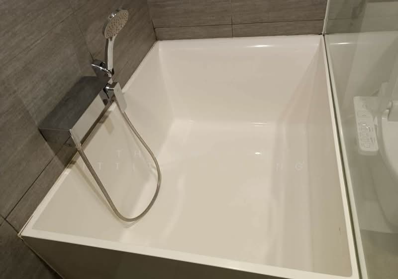 Siamese Exclusive Sukhumvit 31, Bangkok, 75 Soi Sukhumvit 31, Khlong Tan Nua, Watthana, Bangkok, 1 Bedroom, 47 sqm, Condo For Rent, by Thananith Ittitulyapong, 500423669 - DDproperty.com