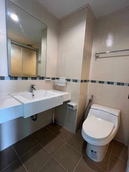 Lumpini Place Narathiwas-Chaopraya, Bangkok, 1298 Rama 3 Road, Chong Nonsi, Yan Nawa, Bangkok, 2 Bedrooms, 68 sqm, Condo For Rent, by Pasupit Ditbanjong, 500423675 - DDproperty.com