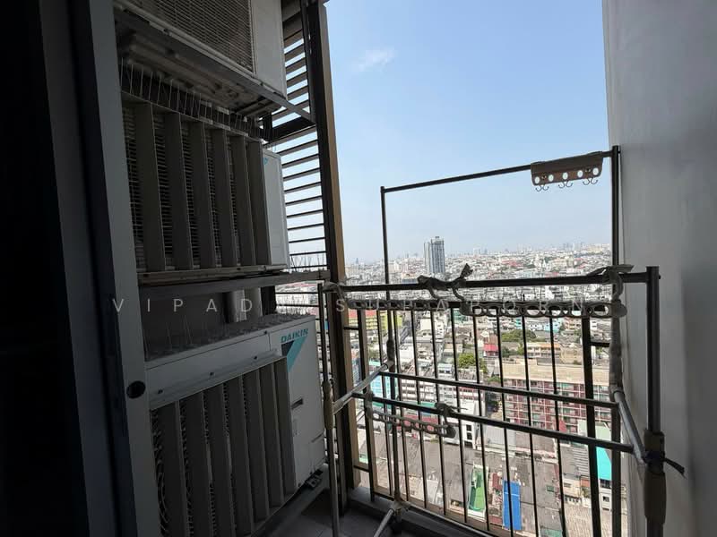HIVE Taksin, Bangkok, 18 1 Soi, Khlong Ton Sai, Khlong San, Bangkok, 2 Bedrooms, 67 sqm, Condo For Rent, by Vipada Supaporn, 500423782 - DDproperty.com