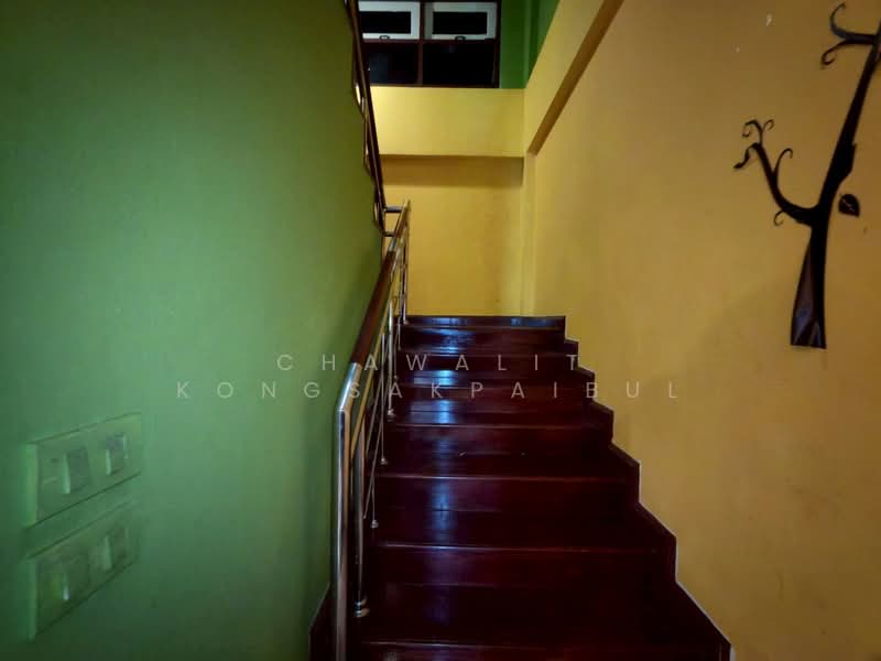 Ban Suan Sue Trong, Bangkok, Sue Trong Alley, Wang Thonglang, Bangkok, 6 Bedrooms, 228 sqm, Townhouse For Sale, by CHAWALIT KONGSAKPAIBUL, 500423798 - DDproperty.com