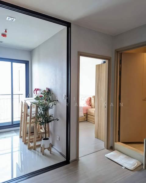 Life Sathorn Sierra, Bangkok, Ratchaphruek Rd, Talat Plu, Thon Buri, Bangkok, 1 Bedroom, 32 sqm, Condo For Rent, by Penpicha Phumprachian, 500423814 - DDproperty.com