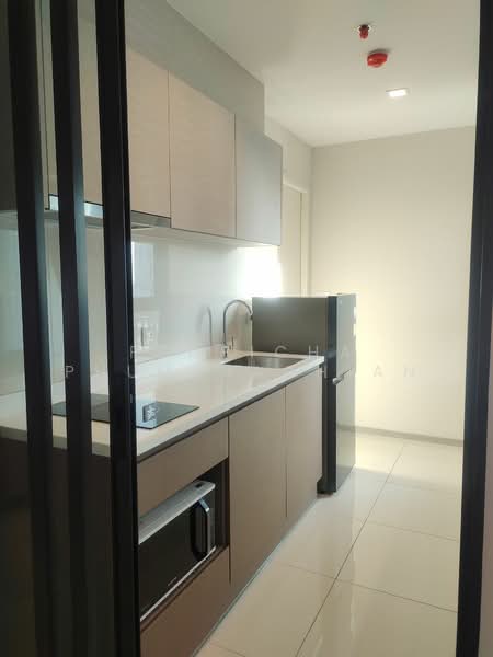 Life Sathorn Sierra, Bangkok, Ratchaphruek Rd, Talat Plu, Thon Buri, Bangkok, 2 Bedrooms, 58 sqm, Condo For Rent, by Penpicha Phumprachian, 500423845 - DDproperty.com