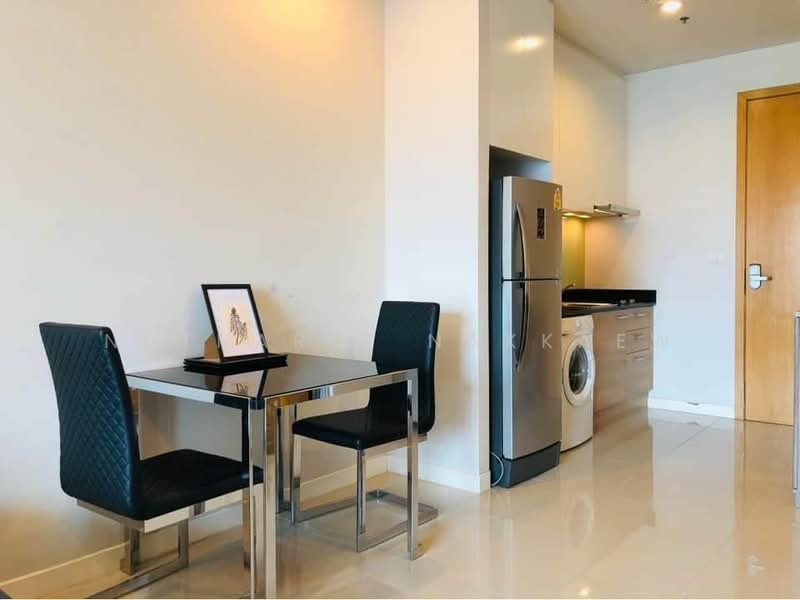 Circle Condominium, Bangkok, 1674 Soi Petchaburi 36 Petchaburi Road, Makkasan, Ratchathewi, Bangkok, 1 Bedroom, 48 sqm, Condo For Rent, by Nutnaree Nakkaew, 500423846 - DDproperty.com