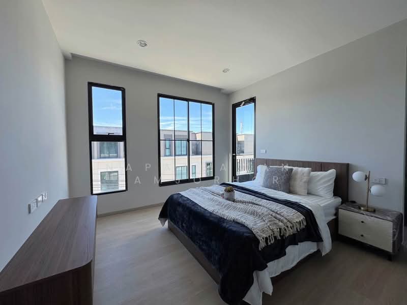 4-BR Townhouse, Bangkok, Tha Kham, Bang Khun Thian, Bangkok, 4 Bedrooms, 250 sqm, Townhouse For Rent, by Napatsawan Tamjorhor, 500423870 - DDproperty.com