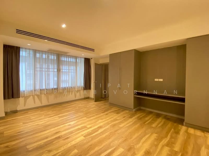 Villa Bajaj, Bangkok, Soi Sukhumvit 19, Khlongtoei Nua, Watthana, Bangkok, 2 Bedrooms, 160 sqm, Condo For Rent, by Lalipat Sappayabovornnan, 500423883 - DDproperty.com