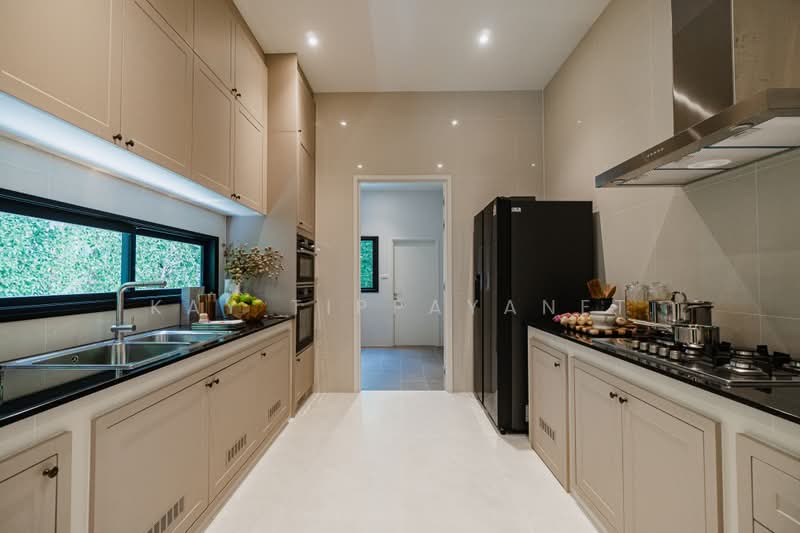 Narasiri Victoire Krungthep Kreetha, Bangkok, Hua Mak, Bang Kapi, Bangkok, 4 Bedrooms, 453 sqm, Single Detached House For Sale, by Kay Tippayanet, 500423958 - DDproperty.com