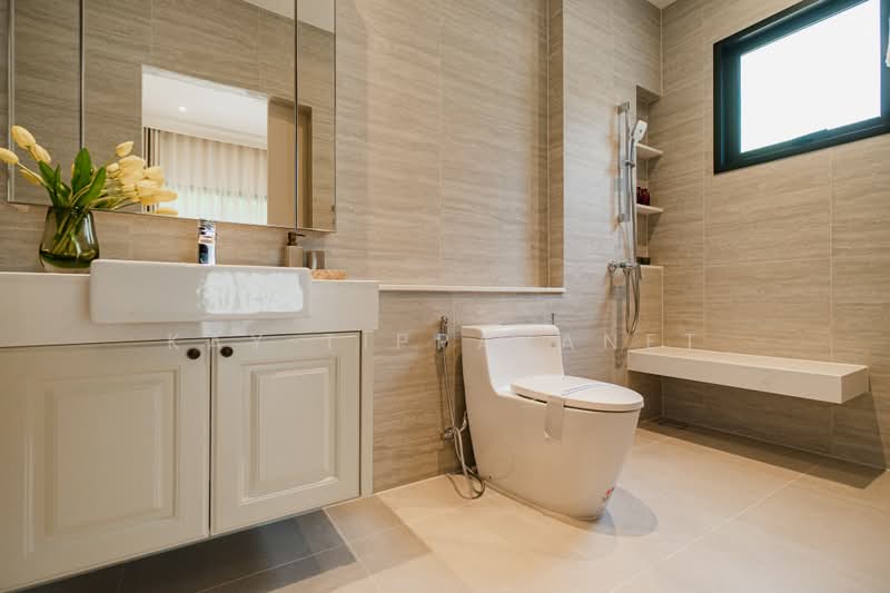 Narasiri Victoire Krungthep Kreetha, Bangkok, Hua Mak, Bang Kapi, Bangkok, 4 Bedrooms, 453 sqm, Single Detached House For Sale, by Kay Tippayanet, 500423958 - DDproperty.com