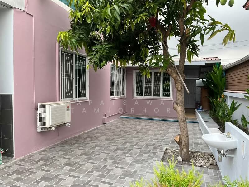 3-BR House, Bangkok, Lam Pla Tiew, Lat Krabang, Bangkok, 3 Bedrooms, 236 sqm, Single Detached House For Sale, by Napatsawan Tamjorhor, 500424021 - DDproperty.com