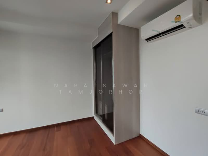 Altitude Symphony Charoenkrung, Bangkok, Soi Chan 44, Wat Prayakrai, Bang Kho Laem, Bangkok, 1 Bedroom, 30 sqm, Condo For Sale, by Napatsawan Tamjorhor, 500424045 - DDproperty.com