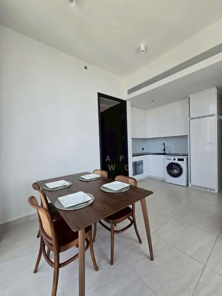 Tait Sathorn 12, Bangkok, Soi Sathorn 12, Sathorn Road, Silom, Bang Rak, Bangkok, 1 Bedroom, 41 sqm, Condo For Sale, by Sutapat Pariwong, 500424061 - DDproperty.com
