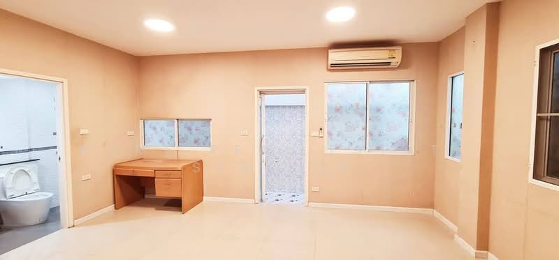 บ้านวิรัลพัชร เฉลิมพระเกียรติ ซอย 8, Bangkok, Nong Bon, Prawet, Bangkok, 4 Bedrooms, 240 sqm, Townhouse For Sale, by HOME Real Estate Service, 500424078 - DDproperty.com