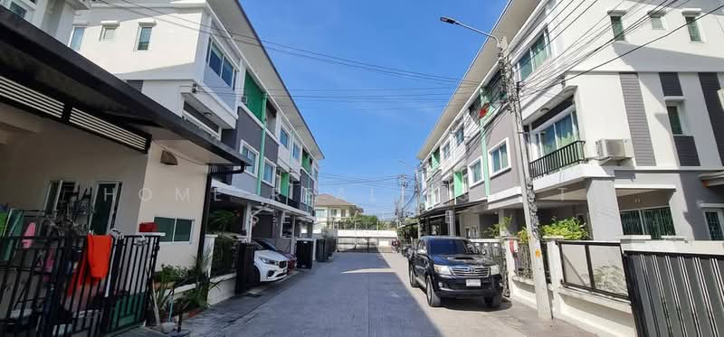 บ้านวิรัลพัชร เฉลิมพระเกียรติ ซอย 8, Bangkok, Nong Bon, Prawet, Bangkok, 4 Bedrooms, 240 sqm, Townhouse For Sale, by HOME Real Estate Service, 500424078 - DDproperty.com