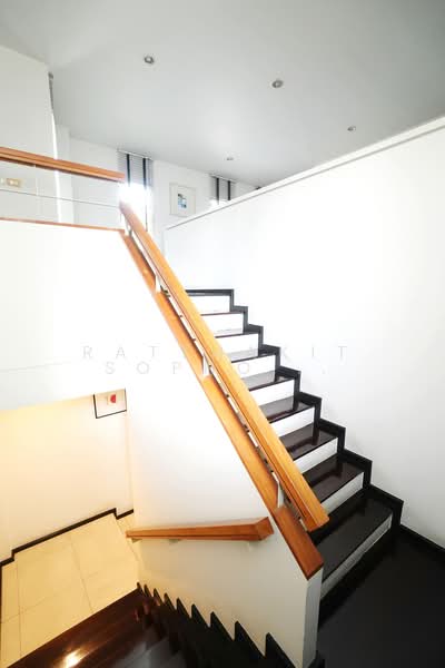 Noble Tara Pattanakarn, Bangkok, 2046 Pattanakarn Road, Suan Luang, Bangkok, 4 Bedrooms, 370 sqm, Single Detached House For Sale, by Ratthakit Sophonpibulkit, 500424111 - DDproperty.com