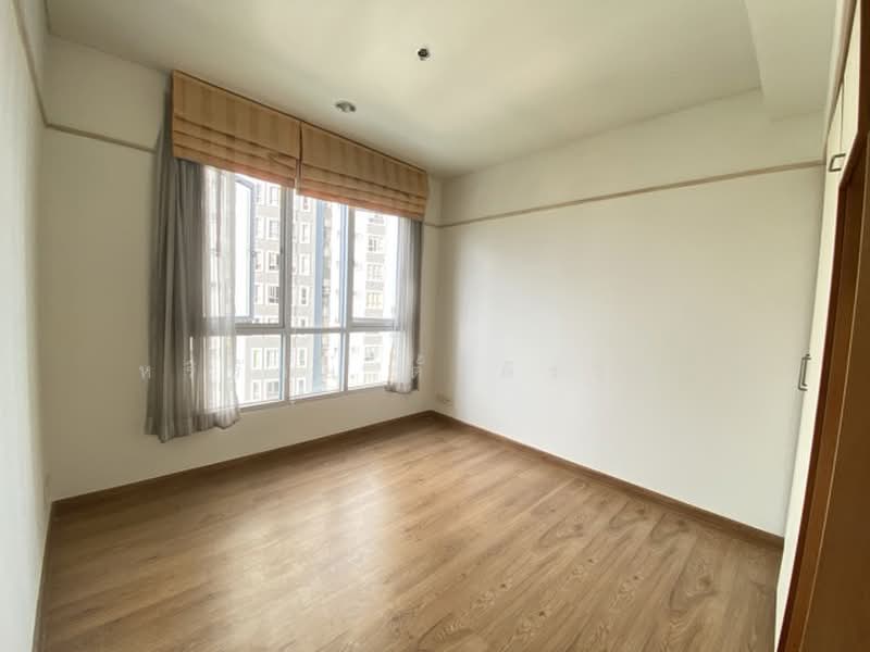 Lumpini Place Water Cliff, Bangkok, Soi Sathu Pradit 19 Yeak 10, Chong Nonsi, Yan Nawa, Bangkok, 2 Bedrooms, 48 sqm, Condo For Sale, by หริรักษ์ ตั้งติรวัฒน์, 500424120 - DDproperty.com