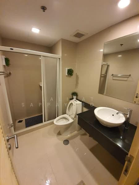 H Sukhumvit 43, Bangkok, 28 Sukhumvit 34 Road, Khlong Tan Nua, Watthana, Bangkok, 1 Bedroom, 48 sqm, Condo For Rent, by Lalipat Sappayabovornnan, 500424135 - DDproperty.com