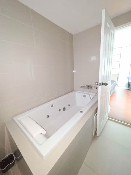 Belle Grand Rama 9, Bangkok, 131 Rama 9 Road, Huai Khwang, Bangkok, 3 Bedrooms, 108 sqm, Condo For Rent, by Caveman Property, 500424147 - DDproperty.com
