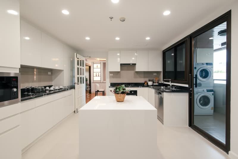 Mayfair Garden Apartment : เมย์แฟร์ การ์เดน อพาร์ทเมนท์, กรุงเทพ, 59 ซอย สุขุมวิท 16, คลองเตย, กรุงเทพ, 260 ตร.ม., อพาร์ทเมนท์ ขาย, โดย Knight Frank Chartered (Thailand) Co.,Ltd, 500424163 - DDproperty.com
