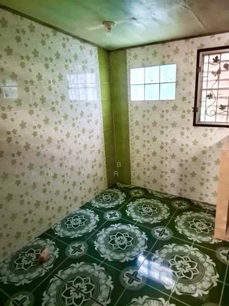 หมู่บ้านเอื้ออาทรรังสิตคลอง10/1 ปทุมธานี, Pathum Thani, Bung Sanan, Thanyaburi, Pathum Thani, 2 Bedrooms, 150 sqm, Townhouse For Sale, by The Best Property เก่ง, 500424246 - DDproperty.com