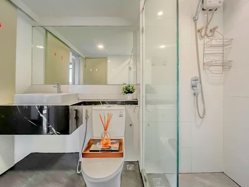 Knightsbridge Space Ratchayothin, Bangkok, Phaholyothin Road, Chatuchak, Bangkok, 2 Bedrooms, 50 sqm, Condo For Rent, by Nop Satjavitvisarn, 500424279 - DDproperty.com