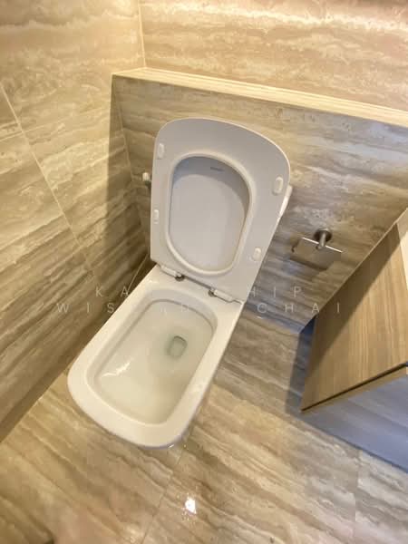 Celes Asoke, Bangkok, 8-10 Sukhumvit 21, Khlongtoei Nua, Watthana, Bangkok, 1 Bedroom, 42 sqm, Condo For Rent, by Kawinthip Wisesdenchai, 500424286 - DDproperty.com