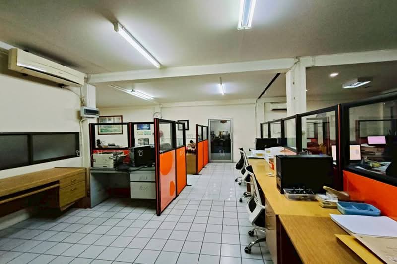 อาคารพาณิชย์ เนื้อที่ 40 ตร.ว. ซอยลาดพร้าว 45 ใกล้โรงเรียนพิบูลอุปถัมภ์ แขวงสามเสนนอก เขตห้วยขวาง, Bangkok, Samsen Nok, Huai Khwang, Bangkok, , 500 sqm, Shophouse For Sale, by ชนะชาติ นนท์ตา, 500424315 - DDproperty.com