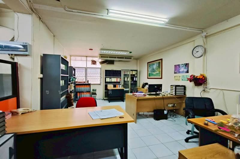 อาคารพาณิชย์ เนื้อที่ 40 ตร.ว. ซอยลาดพร้าว 45 ใกล้โรงเรียนพิบูลอุปถัมภ์ แขวงสามเสนนอก เขตห้วยขวาง, Bangkok, Samsen Nok, Huai Khwang, Bangkok, , 500 sqm, Shophouse For Sale, by ชนะชาติ นนท์ตา, 500424315 - DDproperty.com
